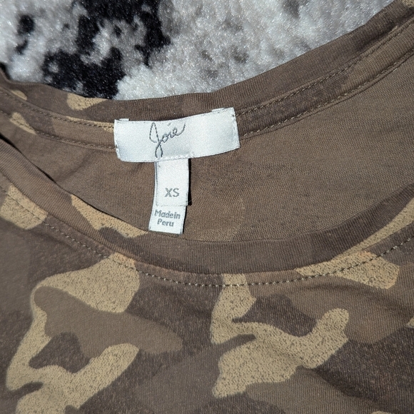 Joie Pima Cotton Brown Camel Tan Camo Shirt Sleeve Women's XS Tee Curved Hem - Picture 6 of 7